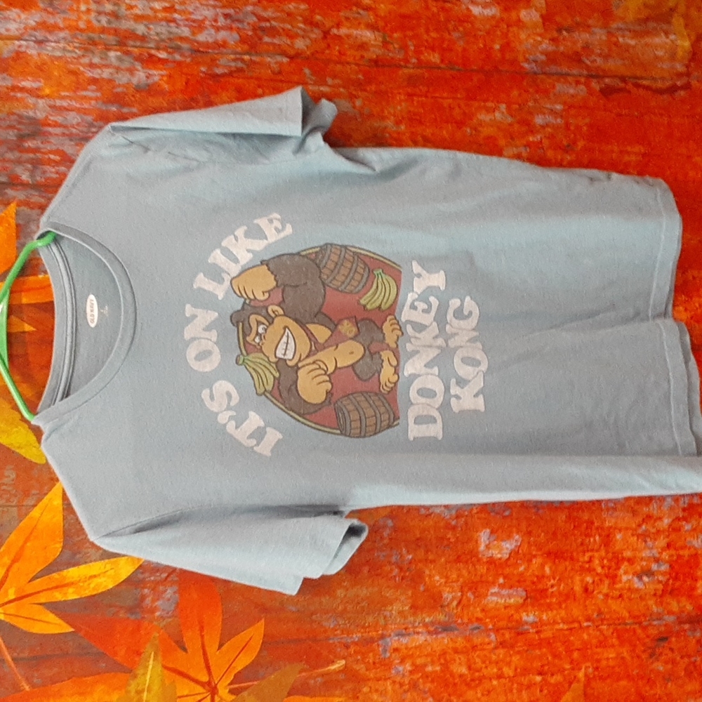 Donkey Kong "It's On Like Donkey Kong" tshirt Size Small